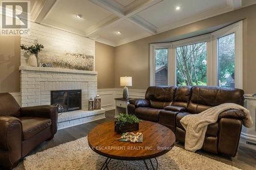 203 Bluebell Crescent, Hamilton, ON - Indoor Photo Showing Living Room With Fireplace