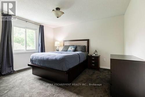 203 Bluebell Crescent, Hamilton (Ancaster), ON - Indoor Photo Showing Bedroom