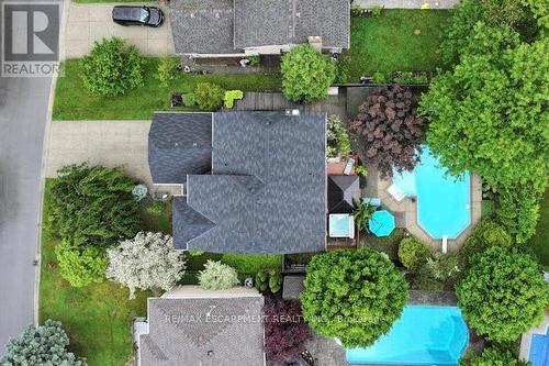 203 Bluebell Crescent, Hamilton (Ancaster), ON - Outdoor With In Ground Pool