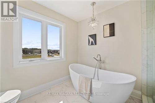 Lot 24 - 6140 Curlin Crescent, Niagara Falls, ON - Indoor Photo Showing Bathroom