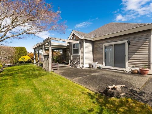 1120 Ormonde Rd, Qualicum Beach, BC 