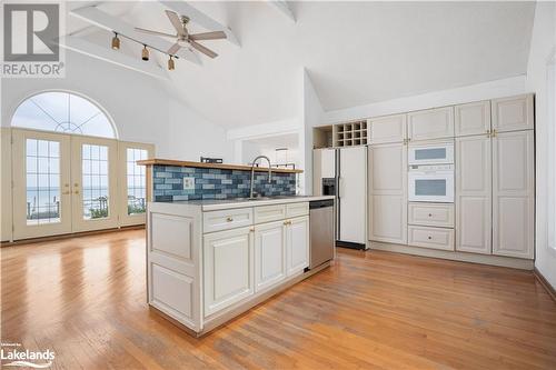 86 Lakeshore Drive, Thornbury, ON - Indoor Photo Showing Kitchen