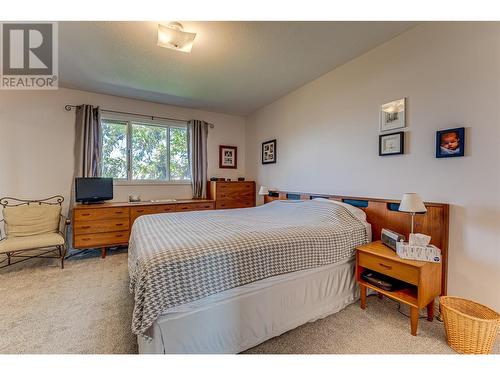 1401 37 Avenue, Vernon, BC - Indoor Photo Showing Bedroom