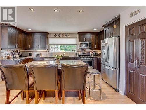 1401 37 Avenue, Vernon, BC - Indoor Photo Showing Kitchen