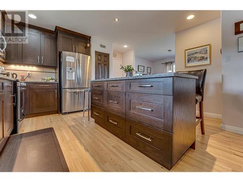 1401 37 Avenue, Vernon, BC - Indoor Photo Showing Kitchen