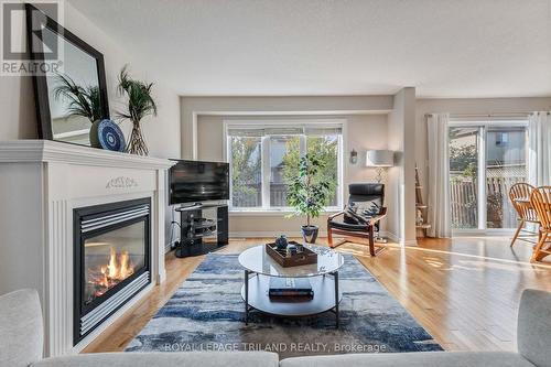 2901 Biddulph Street, London, ON - Indoor Photo Showing Living Room With Fireplace