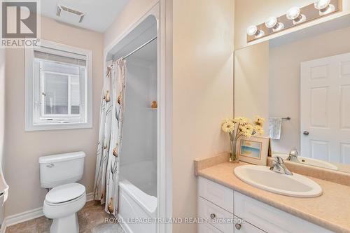 2901 Biddulph Street, London, ON - Indoor Photo Showing Bathroom