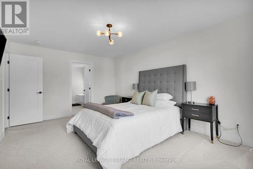 4076 Sugarmaple, London, ON - Indoor Photo Showing Bedroom