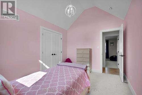 4076 Sugarmaple, London, ON - Indoor Photo Showing Bedroom