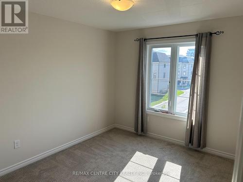 2561 Meadowland Way, London, ON - Indoor Photo Showing Other Room