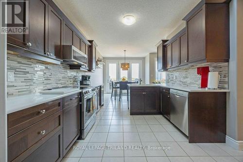 27 - 2615 Colonel Talbot Road, London, ON - Indoor Photo Showing Kitchen With Upgraded Kitchen