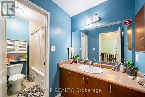 14 Decourcy-Ireland Circle, Ajax (Northeast Ajax), ON - Indoor Photo Showing Bathroom