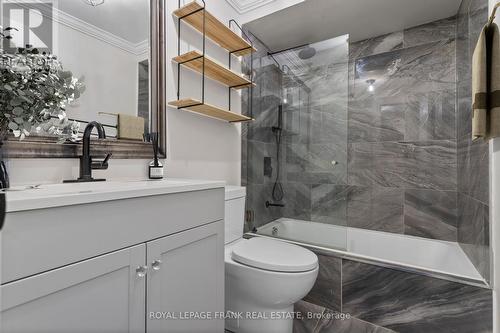 101 Yorkville Drive, Clarington (Courtice), ON - Indoor Photo Showing Bathroom