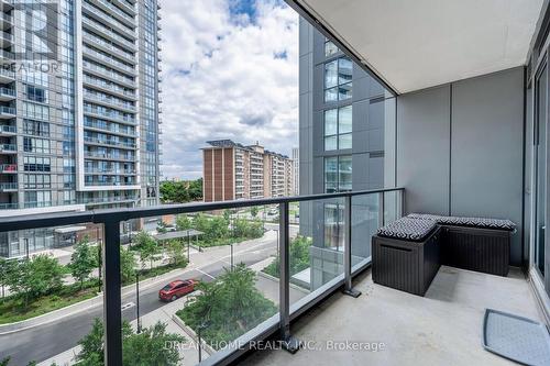 422 - 36 Forest Manor Road, Toronto (Henry Farm), ON - Outdoor With Exterior