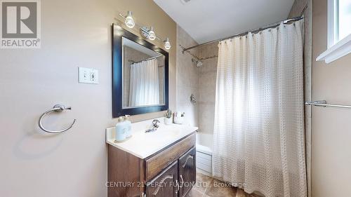 118 Phillip Avenue, Toronto (Birchcliffe-Cliffside), ON - Indoor Photo Showing Bathroom