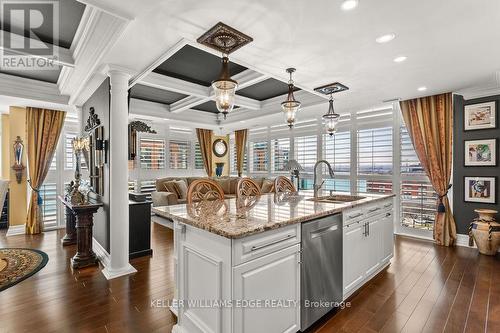 803 - 360 Pearl Street, Burlington (Brant), ON - Indoor Photo Showing Kitchen With Upgraded Kitchen