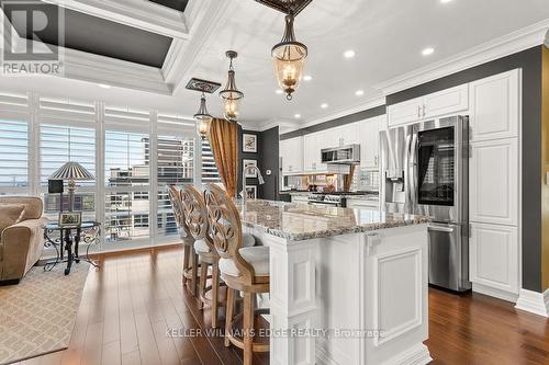 803 - 360 Pearl Street, Burlington (Brant), ON - Indoor Photo Showing Kitchen With Upgraded Kitchen