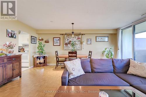 1614 - 15 La Rose Avenue, Toronto (Humber Heights), ON - Indoor Photo Showing Living Room