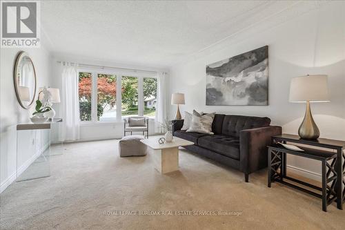 199 Penn Drive, Burlington (Roseland), ON - Indoor Photo Showing Living Room