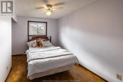 5460 Queen Elizabeth, Windsor, ON - Indoor Photo Showing Bedroom