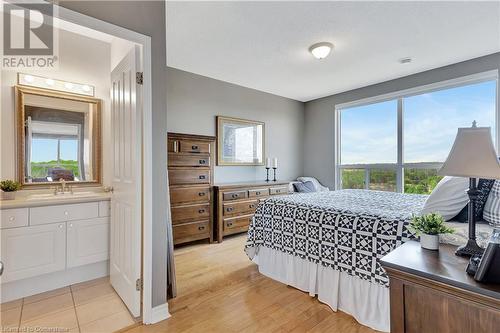 255 Keats Way Unit# 1206, Waterloo, ON - Indoor Photo Showing Bedroom