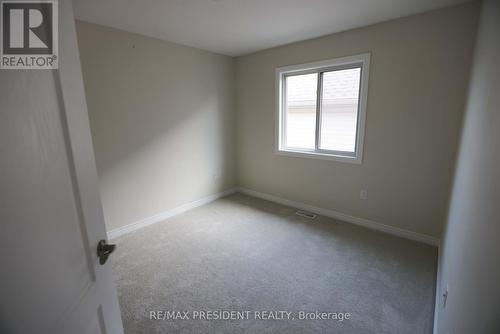 7 Berkshire Drive, St. Catharines, ON - Indoor Photo Showing Other Room