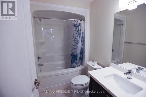 7 Berkshire Drive, St. Catharines, ON - Indoor Photo Showing Bathroom