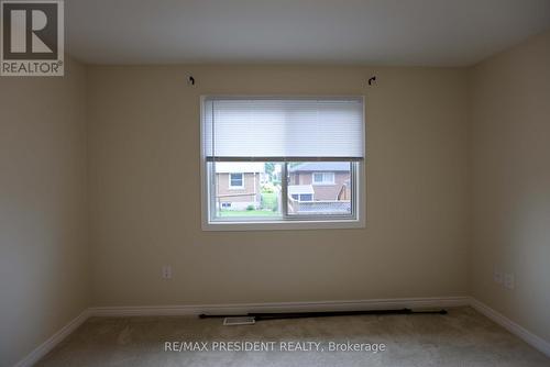 7 Berkshire Drive, St. Catharines, ON - Indoor Photo Showing Other Room