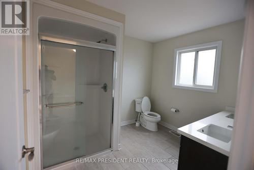 7 Berkshire Drive, St. Catharines, ON - Indoor Photo Showing Bathroom