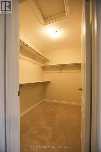 7 Berkshire Drive, St. Catharines, ON - Indoor With Storage