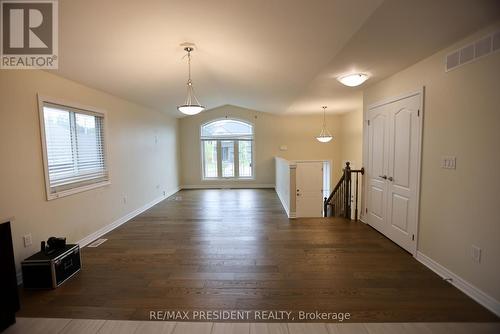 7 Berkshire Drive, St. Catharines, ON - Indoor Photo Showing Other Room