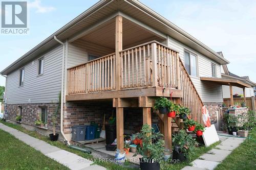 7 Berkshire Drive, St. Catharines, ON - Outdoor