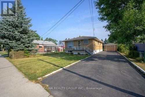 51 Robroy Avenue, Hamilton (Corman), ON - Outdoor