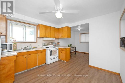 51 Robroy Avenue, Hamilton (Corman), ON - Indoor Photo Showing Kitchen With Double Sink