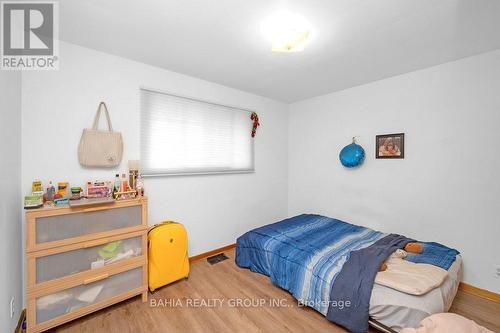 51 Robroy Avenue, Hamilton, ON - Indoor Photo Showing Bedroom