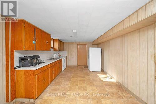 51 Robroy Avenue, Hamilton (Corman), ON - Indoor Photo Showing Kitchen