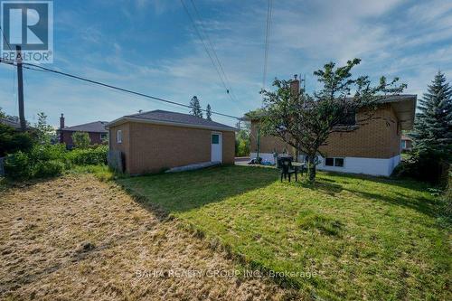 51 Robroy Avenue, Hamilton (Corman), ON - Outdoor