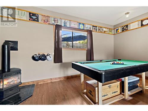 2909 Cedar Drive, Blind Bay, BC - Indoor Photo Showing Other Room