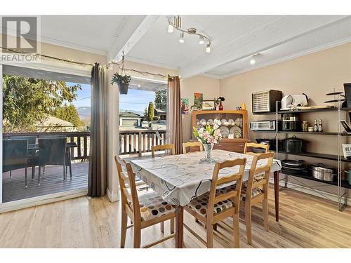 2909 Cedar Drive, Blind Bay, BC - Indoor Photo Showing Dining Room