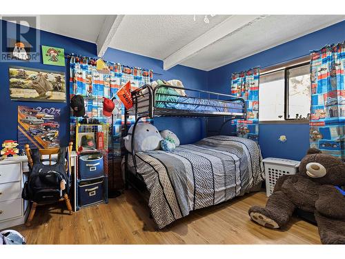 2909 Cedar Drive, Blind Bay, BC - Indoor Photo Showing Bedroom