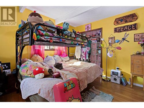 2909 Cedar Drive, Blind Bay, BC - Indoor Photo Showing Bedroom