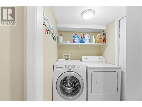 2325 Silver Place Unit# 20, Kelowna, BC - Indoor Photo Showing Laundry Room