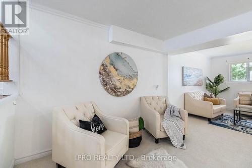 57 Bushford Street, Clarington (Courtice), ON - Indoor Photo Showing Living Room