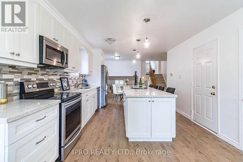 57 Bushford Street, Clarington (Courtice), ON - Indoor Photo Showing Kitchen With Upgraded Kitchen