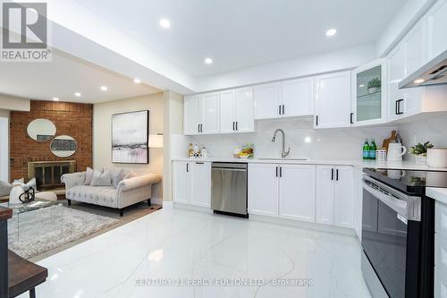 29 Maberley Crescent, Toronto (Rouge), ON - Indoor Photo Showing Kitchen