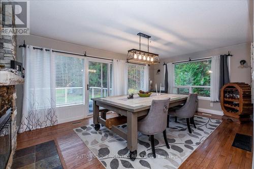 1043 Peter Street West Street W, Oro-Medonte, ON - Indoor Photo Showing Dining Room