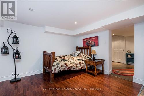 1043 Peter Street West Street W, Oro-Medonte, ON - Indoor Photo Showing Bedroom