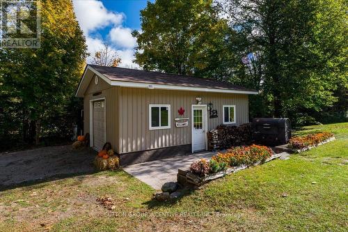 1043 Peter Street West Street W, Oro-Medonte, ON - Outdoor