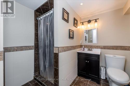 1043 Peter Street West Street W, Oro-Medonte, ON - Indoor Photo Showing Bathroom