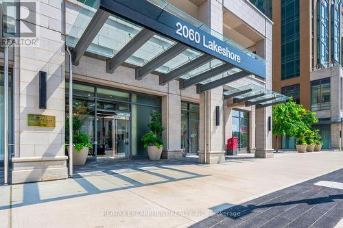 1602 - 2060 Lakeshore Road, Burlington, ON - Outdoor With Balcony With Facade